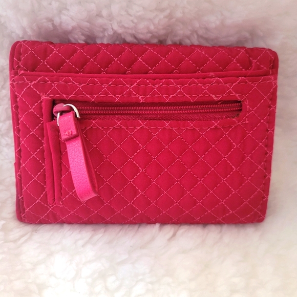 Vera Bradley Iconic Riley Compact Pink/Fuchsia Wallet EUC - Picture 3 of 5